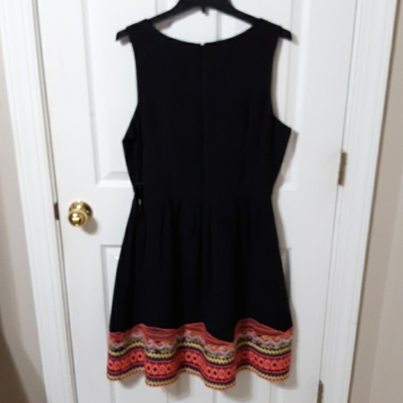 BCBG Maxazria Dress - Picture 4 of 5